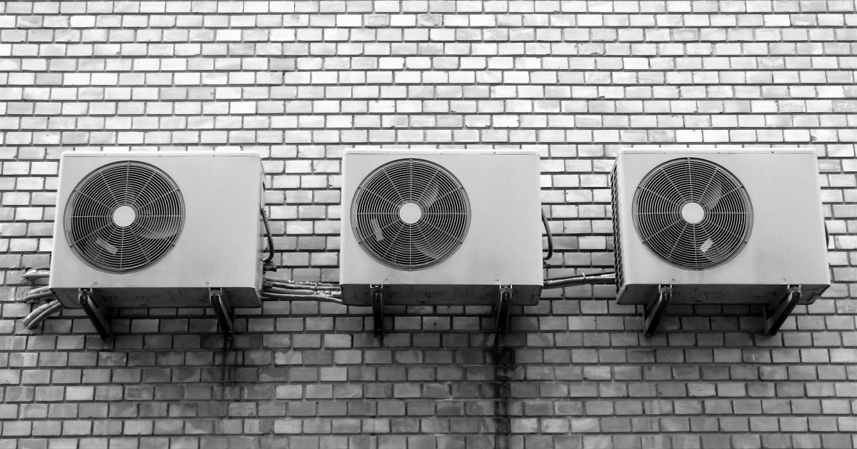 wall-1801952_1920.jpg